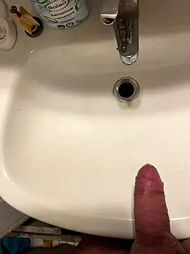 Snapshot of Ing-O2 chatting on 22, 11, 2025 Ing-O2 online show from 22, 11, 2025