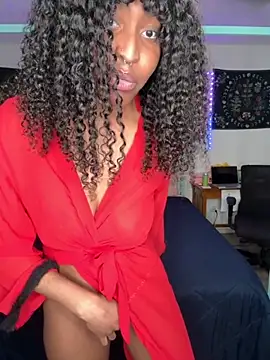 Snapshot of DaisyMynx chatting on 7, 11, 2025 DaisyMynx online show from 7, 11, 2025