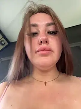 Snapshot of KiraSunshine chatting on 7, 6, 2026 KiraSunshine online show from 7, 6, 2026