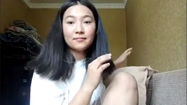 Snapshot of LinneaHyles chatting on 27, 10, 2025 LinneaHyles online show from 27, 10, 2025