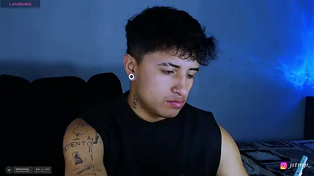 Snapshot of jhon_mendoza_ chatting on 6, 11, 2025 jhon mendoza online show from 6, 11, 2025