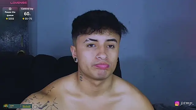 Snapshot of jhon_mendoza_ chatting on 9, 11, 2025 jhon mendoza online show from 9, 11, 2025