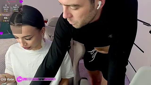 AdeleLaCr0ix online show from 30, 11, 2025