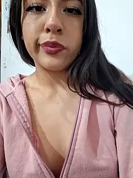 Snapshot of chloebrownn03 chatting on 30, 10, 2025 chloebrownn03 online show from 30, 10, 2025