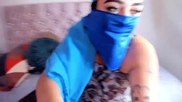 Snapshot of Inaya_Khalifa chatting on 26, 10, 2025 Inaya Khalifa online show from 26, 10, 2025