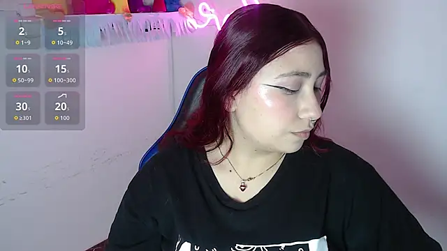 Snapshot of littlee_red chatting on 28, 11, 2025 littlee red online show from 28, 11, 2025