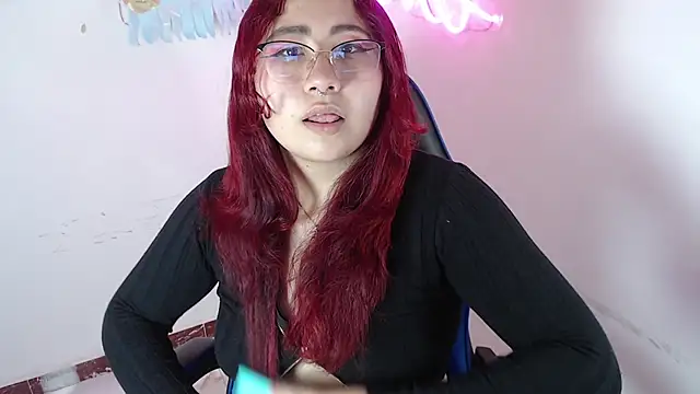 Snapshot of littlee_red chatting on 13, 12, 2025 littlee red online show from 13, 12, 2025