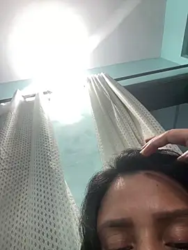 Snapshot of heenashai chatting on 1, 11, 2025 heenashai online show from 1, 11, 2025