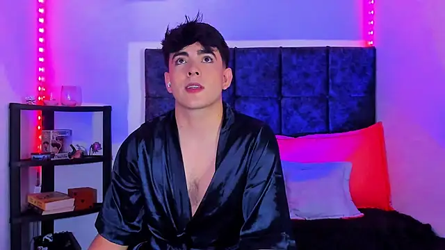 Snapshot of Theo_Noxxx chatting on 5, 11, 2025 Theo Noxxx online show from 5, 11, 2025