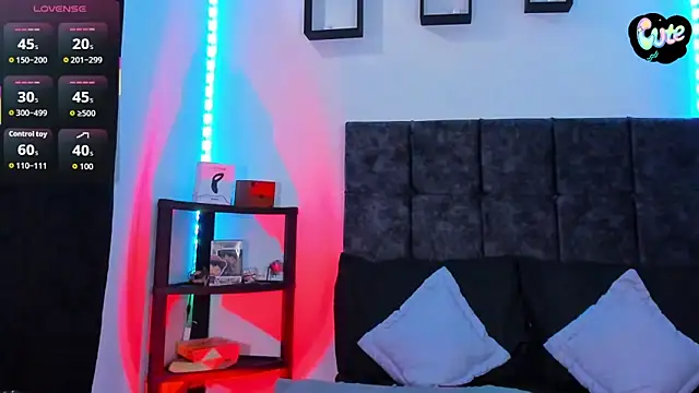 Snapshot of Theo_Noxxx chatting on 25, 11, 2025 Theo Noxxx online show from 25, 11, 2025