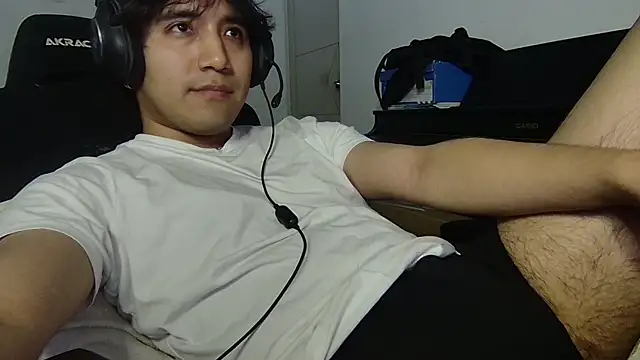 Snapshot of SiyunJae chatting on 19, 12, 2025 SiyunJae online show from 19, 12, 2025