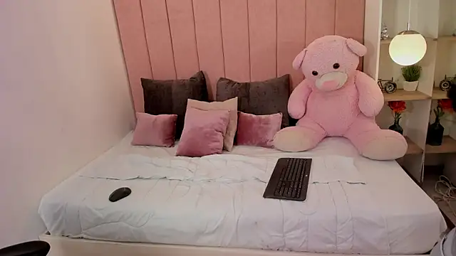 Snapshot of dulce_morbida chatting on 19, 11, 2025 dulce morbida online show from 19, 11, 2025