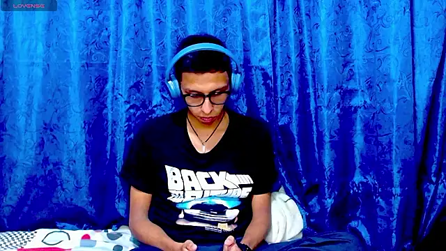 Snapshot of DavTwink3100 chatting on 25, 2, 2026 DavTwink3100 online show from 25, 2, 2026