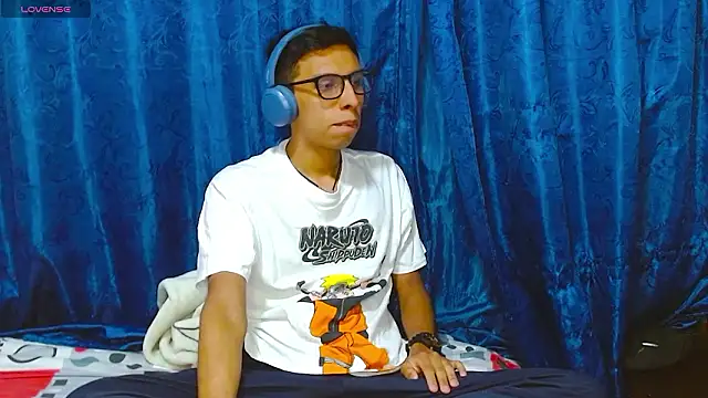 Snapshot of DavTwink3100 chatting on 27, 2, 2026 DavTwink3100 online show from 27, 2, 2026