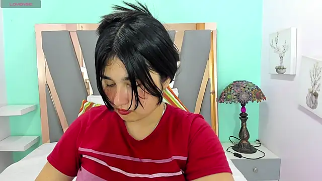 Snapshot of Sweet_sumisive chatting on 28, 11, 2025 Sweet sumisive online show from 28, 11, 2025