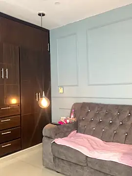 Snapshot of Orianabluee_ chatting on 12, 11, 2025 Orianabluee online show from 12, 11, 2025