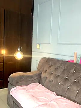 Snapshot of Orianabluee_ chatting on 18, 11, 2025 Orianabluee online show from 18, 11, 2025