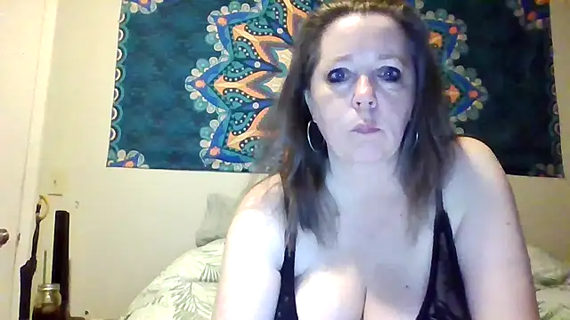 curvymaturemaryjane online show from 22, 6, 2026