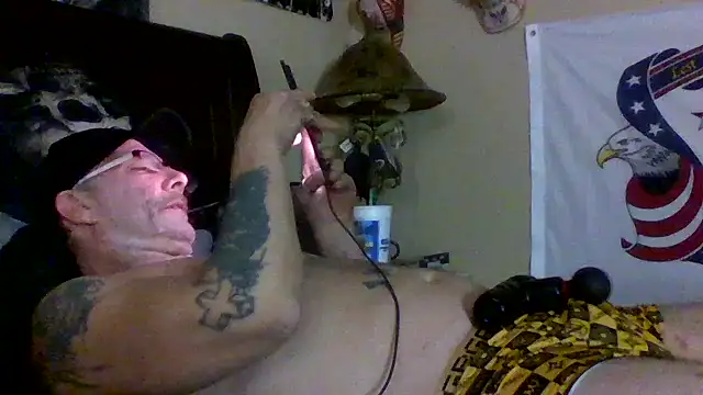 Snapshot of bigdaddyrooster chatting on 5, 2, 2026 bigdaddyrooster online show from 5, 2, 2026