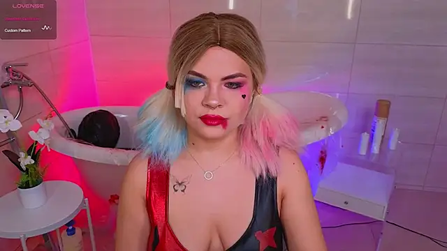 Miss Delia online show from 31, 10, 2025