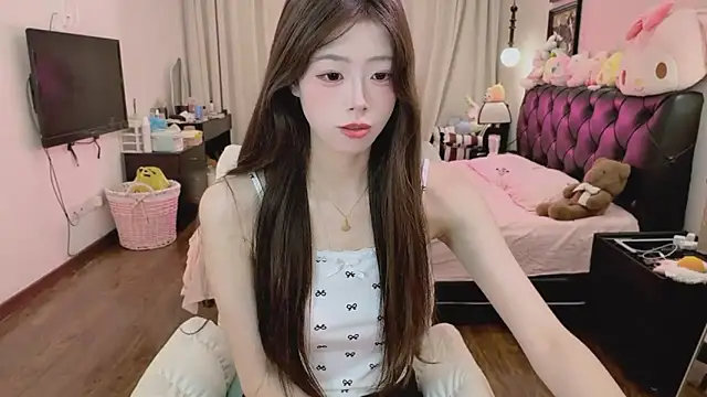 Onecutelittle online show from 7, 5, 2026