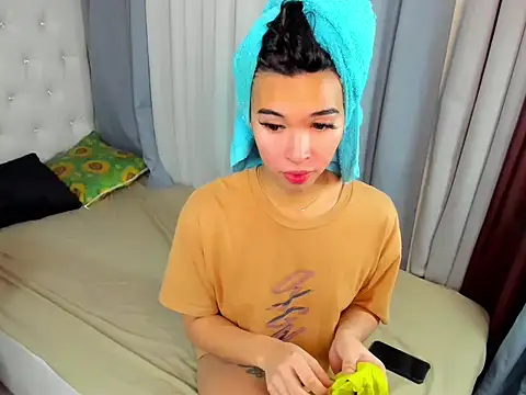 Snapshot of hardcocktwink chatting on 19, 11, 2025 hardcocktwink online show from 19, 11, 2025