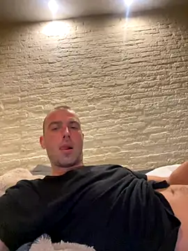 Rotteei1 online show from 6, 11, 2025