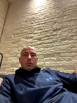 Rotteei1 online show from 7, 1, 2026