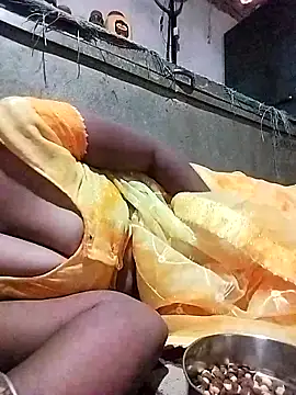 Hot cauple indian online show from 25, 3, 2026