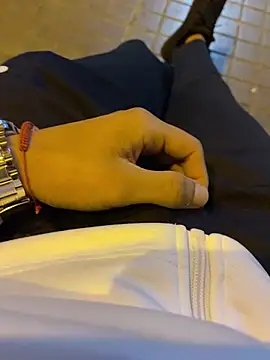 Snapshot of Anaconda_Negra20 chatting on 2, 11, 2025 Anaconda Negra20 online show from 2, 11, 2025