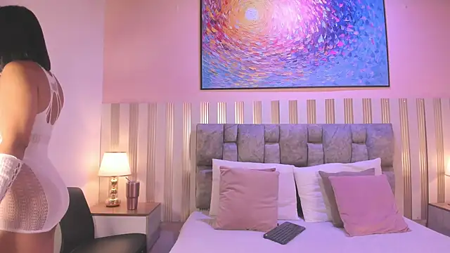 Arya Ali  online show from 11, 11, 2025