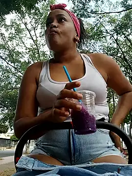 NahomiWalker  online show from 22, 3, 2026