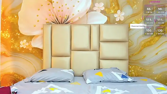 NahomiWalker  online show from 16, 4, 2026