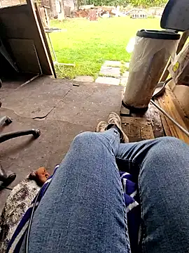 Snapshot of bbyxklaus chatting on 21, 10, 2025 bbyxklaus online show from 21, 10, 2025