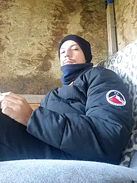 Snapshot of bbyxklaus chatting on 18, 11, 2025 bbyxklaus online show from 18, 11, 2025