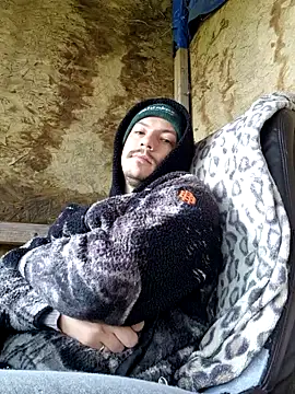 Snapshot of bbyxklaus chatting on 28, 11, 2025 bbyxklaus online show from 28, 11, 2025