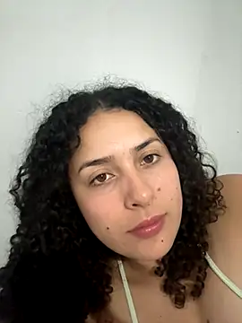 To nella online show from 21, 10, 2025