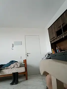 Snapshot of Sph9mm chatting on 4, 11, 2025 Sph9mm online show from 4, 11, 2025