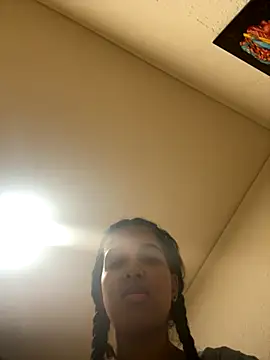 Snapshot of anyigut chatting on 23, 10, 2025 anyigut online show from 23, 10, 2025