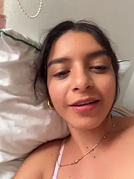 Snapshot of violeta365 chatting on 18, 4, 2026 violeta365 online show from 18, 4, 2026