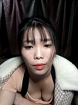 Snapshot of Fish_yellow chatting on 24, 10, 2025 Fish yellow online show from 24, 10, 2025