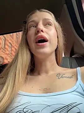kira mia online show from 21, 7, 2026