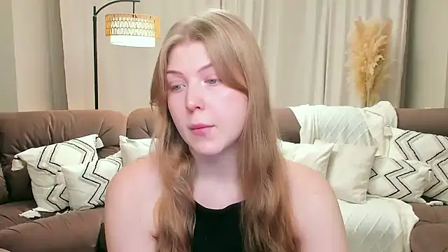 Snapshot of Stella_Light chatting on 19, 12, 2025 Stella Light online show from 19, 12, 2025