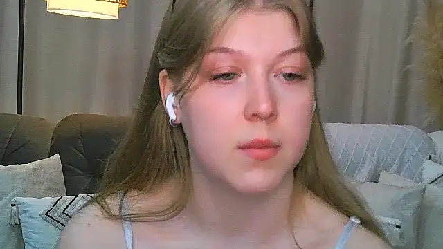 Snapshot of Stella_Light chatting on 14, 5, 2026 Stella Light online show from 14, 5, 2026