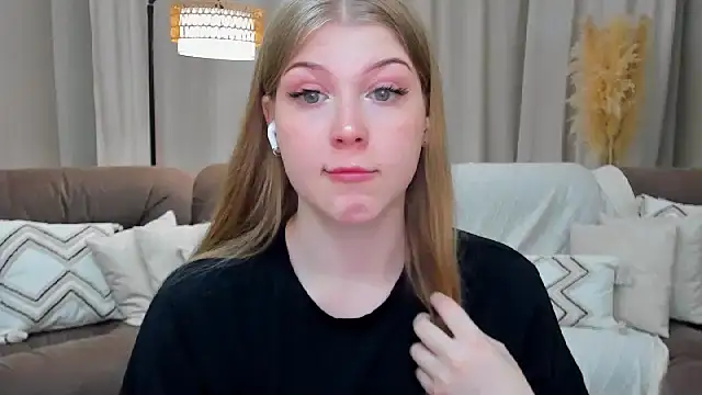 Snapshot of Stella_Light chatting on 29, 5, 2026 Stella Light online show from 29, 5, 2026