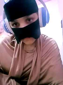 SandyAmr online show from 9, 2, 2026