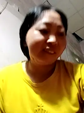 Snapshot of suka-bibi chatting on 2, 12, 2025 suka-bibi online show from 2, 12, 2025