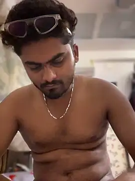 Snapshot of last_hope21 chatting on 21, 10, 2025 last hope21 online show from 21, 10, 2025