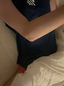 Snapshot of jihoooon_00 chatting on 29, 10, 2025 jihoooon 00 online show from 29, 10, 2025