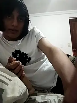 Snapshot of sophiasleepy1 chatting on 28, 10, 2025 sophiasleepy1 online show from 28, 10, 2025